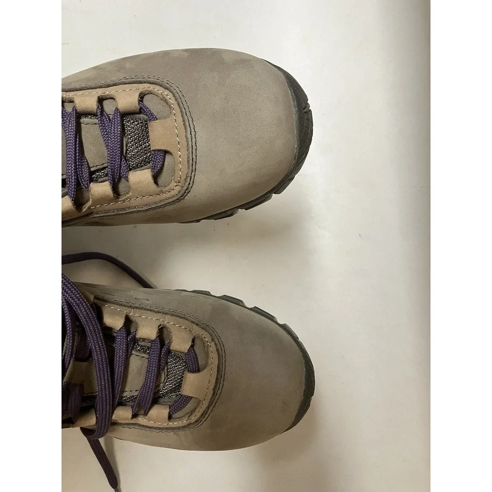 Vasque Women 7419 High Top Leather Waterproof Outdoor Hiking Boots Sneakers 7.5W
